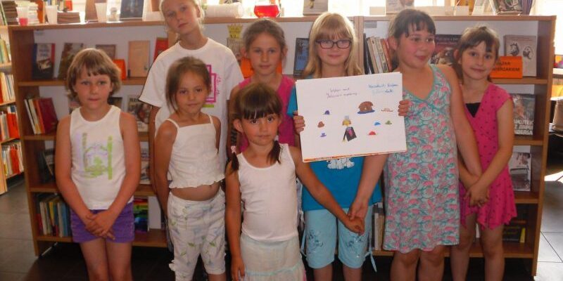 zdjęcie grupowe dzieci